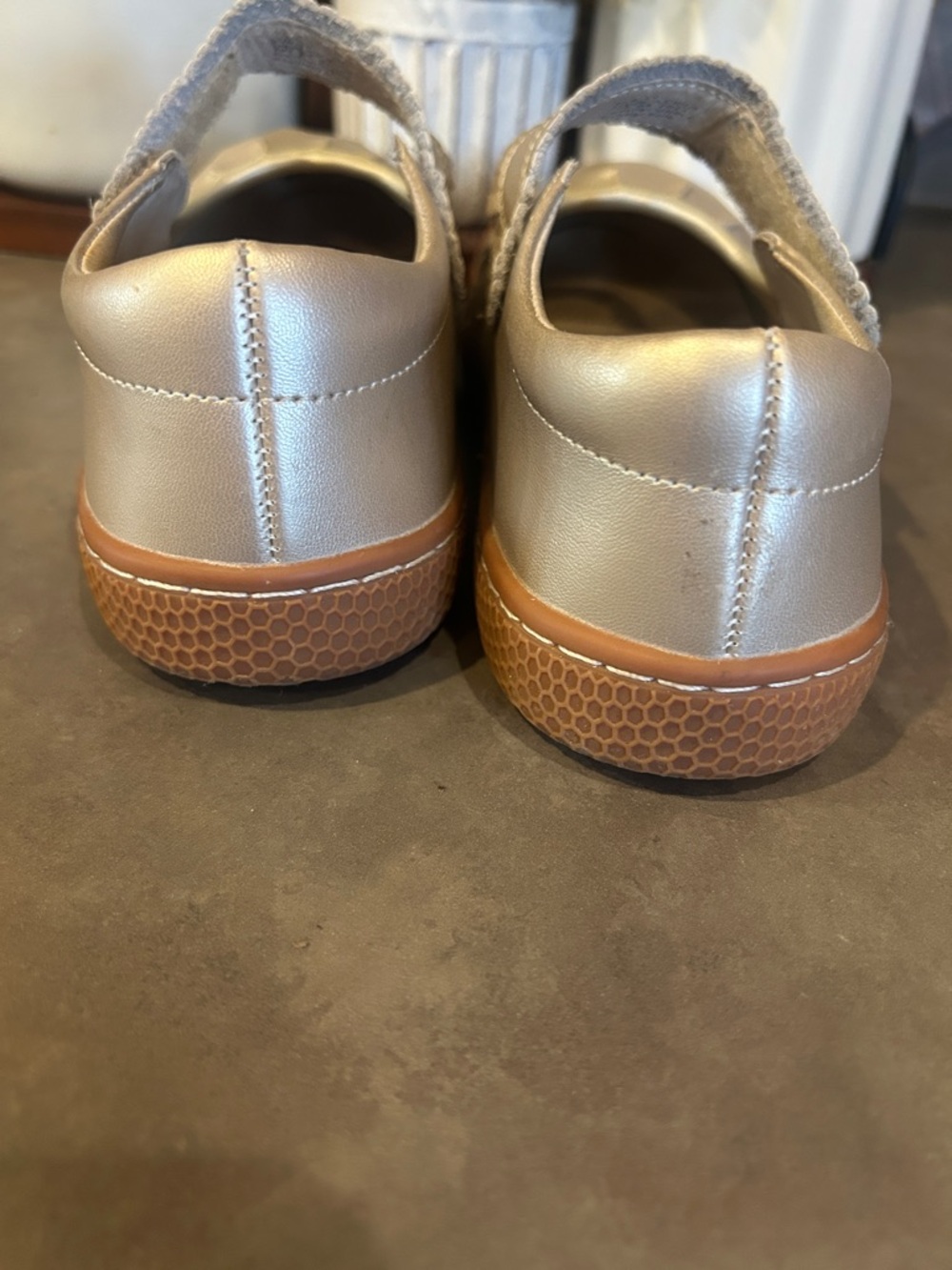 Livie & Luca Metallic Champagne Mary Jane Shoes Sz 1 - Picture 4 of 6